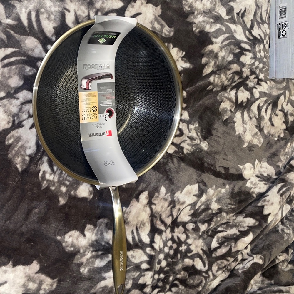 BN Bergner with 3 ply everlasting ceramic coated steel guard tech 11” wok - Picture 2 of 8
